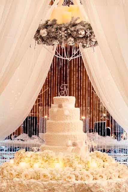 Rdeau de perles decoration candy bar mariage